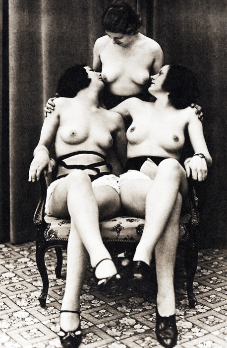 old style erotic photography